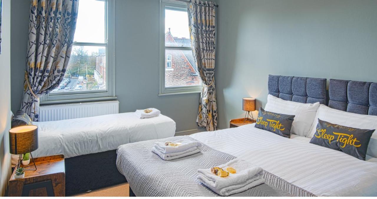 Appartement The Gillygate Gathering - Centre - Sleeps Up To 18 York