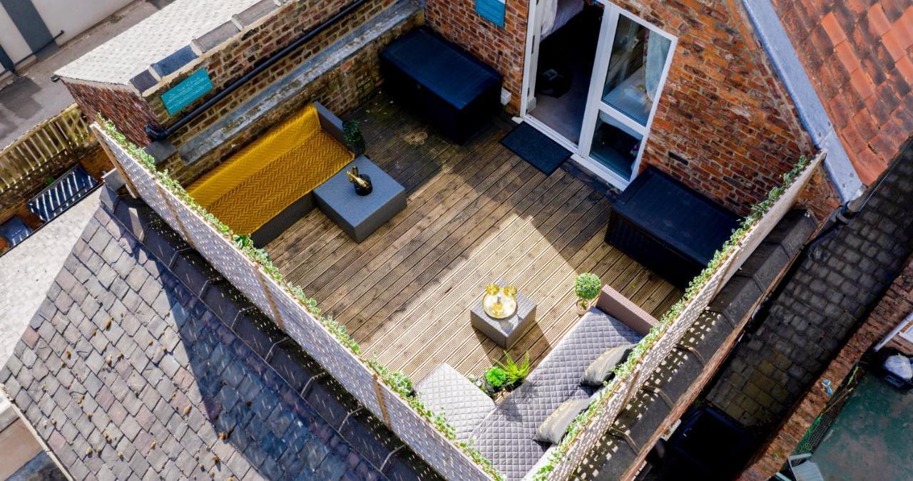 The Gillygate Gathering - Centre - Sleeps Up To 18 * Йорк